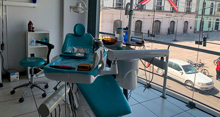 ambientes de clinicas dentales en tacna
